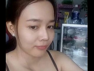 Asia comel pada cam