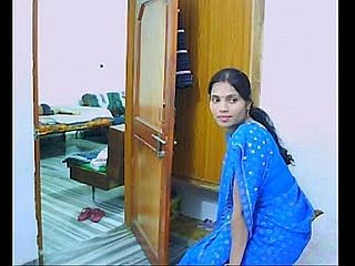 Pareja india en sus putas chupando y dishearten luna de miel