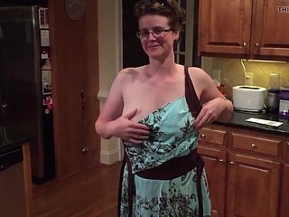 Georgia Milf Jessica strisce approximately cucina