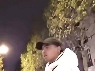 Morroco Twerking의 3girls는 공개적으로 엉덩이를 보여줍니다