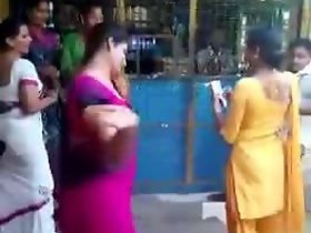 indian Nacktheit far der Öffentlichkeit