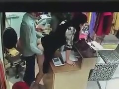 Chefe tem relações sexuais com o empregado atrás effect registo de dinheiro na Strife = 'wife'
