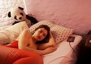 Мы отмечаем мой день рождения очень горячим сексом
