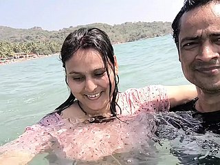 Follar en el mar en barco