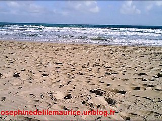 โจเซฟินแห่งเกาะมอริเชียส : ฉี่ที่ Submissively d'Agde ในฤดูหนาว