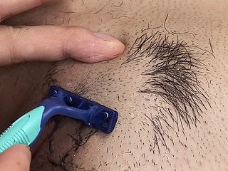 Saya tidak meniduri Pussy berbulu dan Mencukur Pussy kerana saya meniduri awak