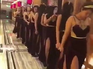 Klub Saya - Pakaian seksi hitam malam ini