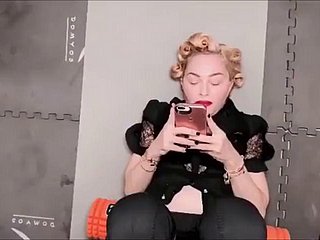 Dea Madonna – Piedi e Gambe Bellissimi e Magici