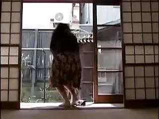 Geile japanische Hausfrau gefickt pop off Möbel