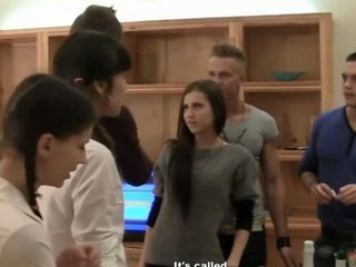 جنگلی اور پاگل طالب علم کو جنسی پارٹی