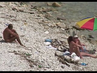 Cuckold Hündin am Coast