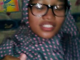 jilbab indonesian memek tudung berbulu 1