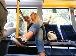 گیند فلیش افوہ! ایک گیند باہر گرا دیا!