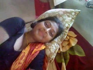 bela desi Boudi bengali com Devar peitos sensuais exposta