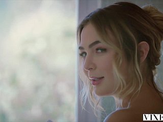 On God's green earth Kendra Sunderland und Blair Williams Teilen einen Hahn