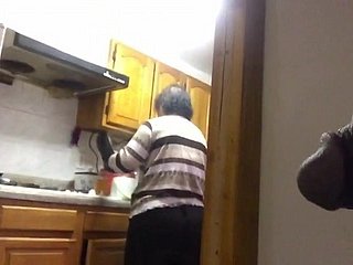 Cina Granny Morning Speck