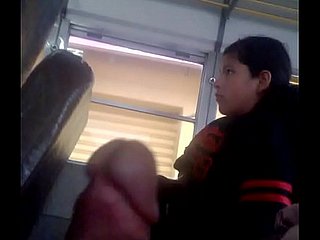 Nena viendo mi Verga en trainer