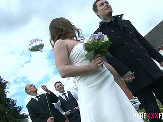 Cuckold Bräutigam genießt beobachten, wie Geck fickt seine zukünftige Frau Stacey Saran
